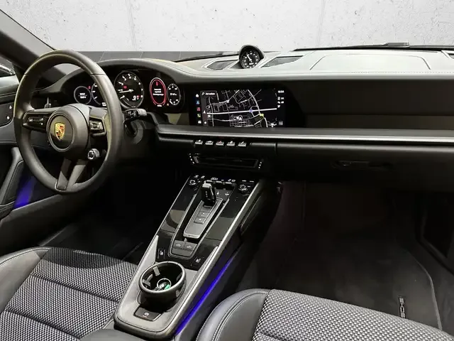 Porsche 992