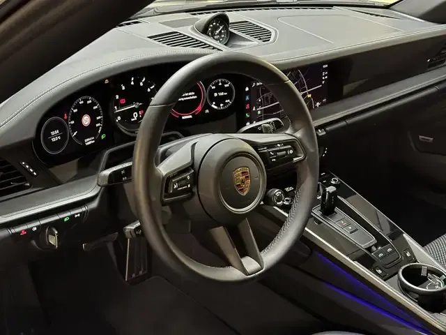 Porsche 992