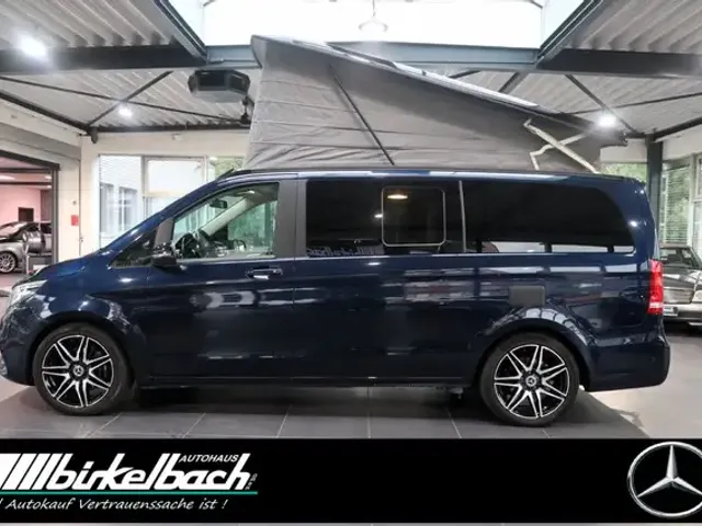 Mercedes-Benz V 250