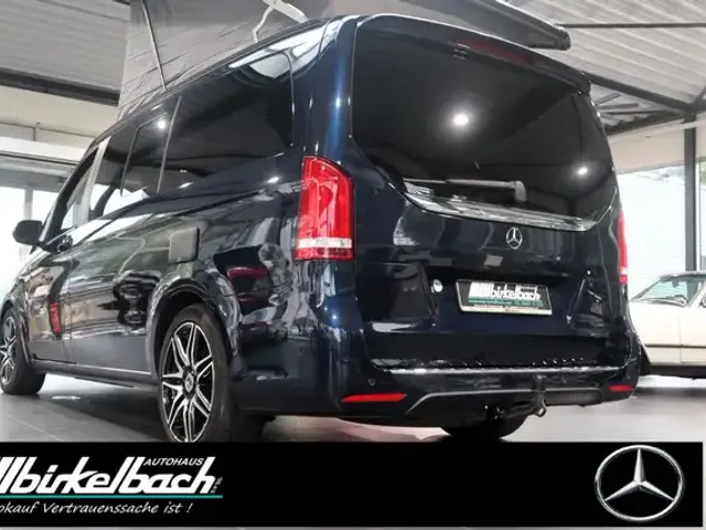 Mercedes-Benz V 250