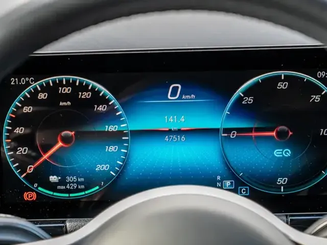 Mercedes-Benz EQA 300