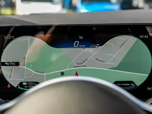 Mercedes-Benz EQA 300