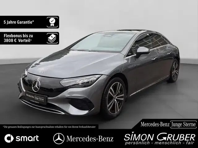 Mercedes-Benz EQE 300