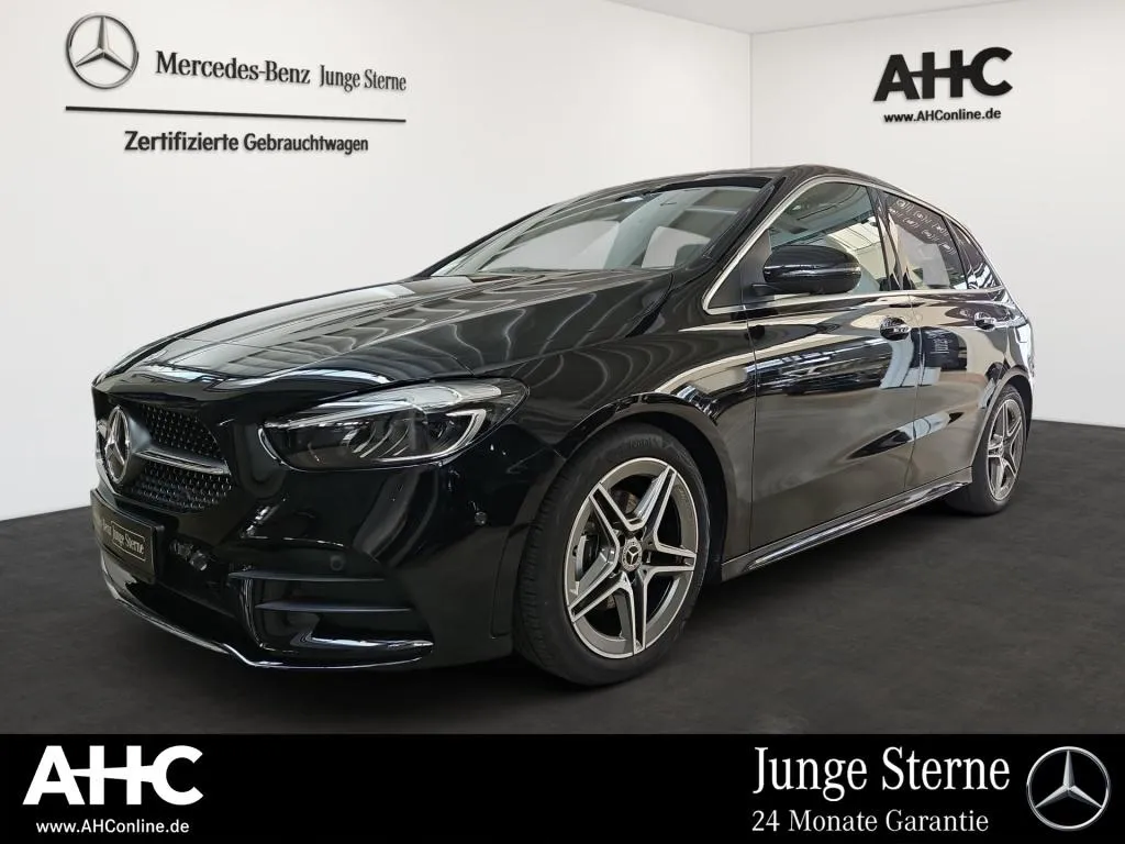 Mercedes-Benz B 180