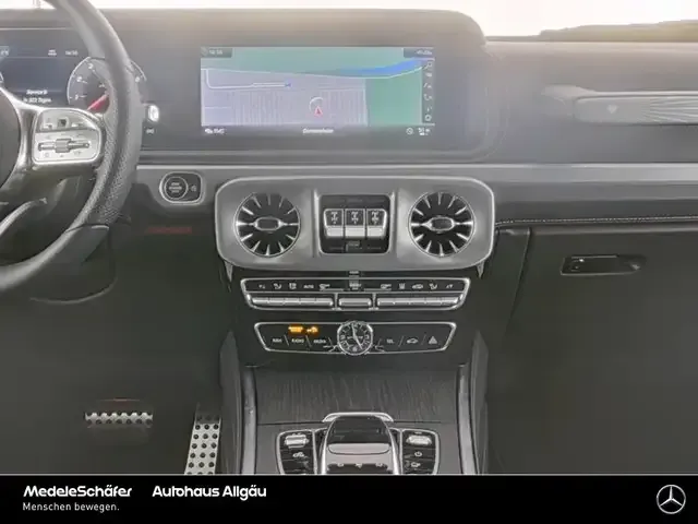Mercedes-Benz G 500