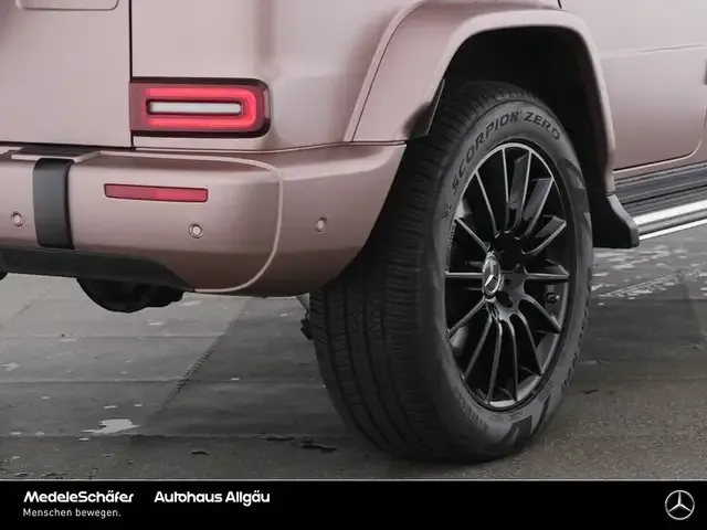 Mercedes-Benz G 500