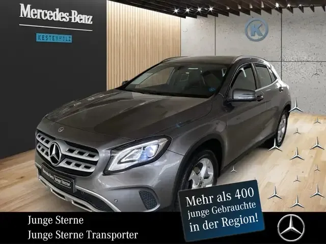 Mercedes-Benz GLA 200