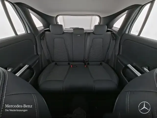 Mercedes-Benz GLA 180