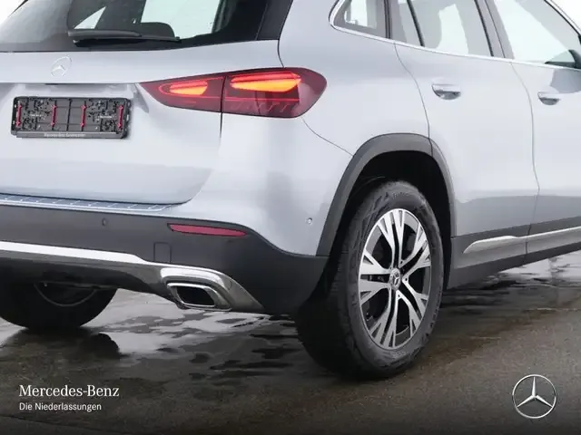 Mercedes-Benz GLA 180