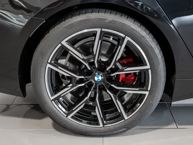 BMW 440