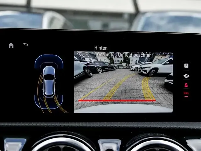 Mercedes-Benz A 220