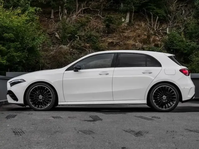 Mercedes-Benz A 220