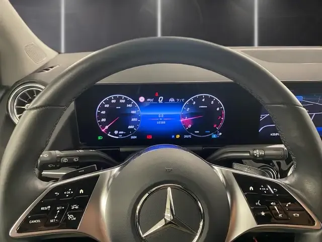 Mercedes-Benz B 200