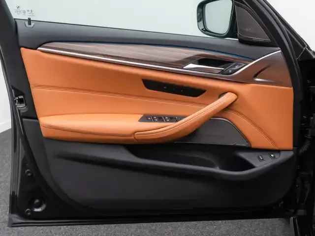 BMW 545