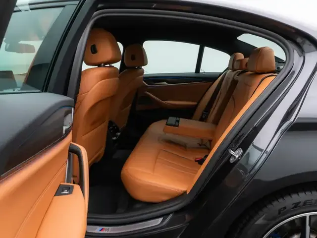 BMW 545