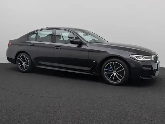 BMW 545