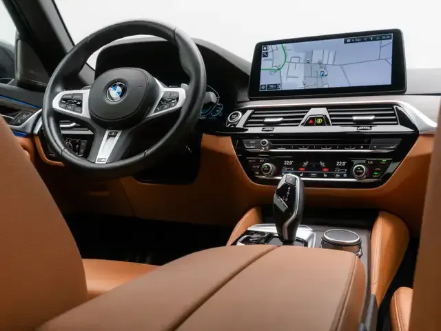 BMW 545