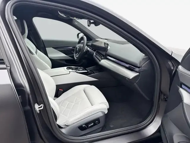 BMW 550