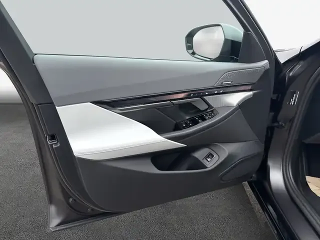 BMW 550