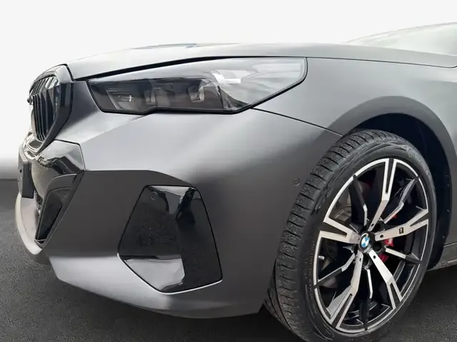 BMW 550