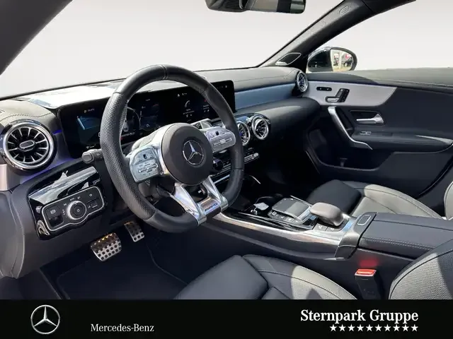 Mercedes-Benz CLA 35 AMG