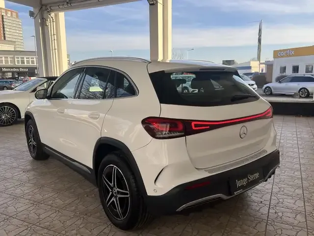 Mercedes-Benz EQA 300