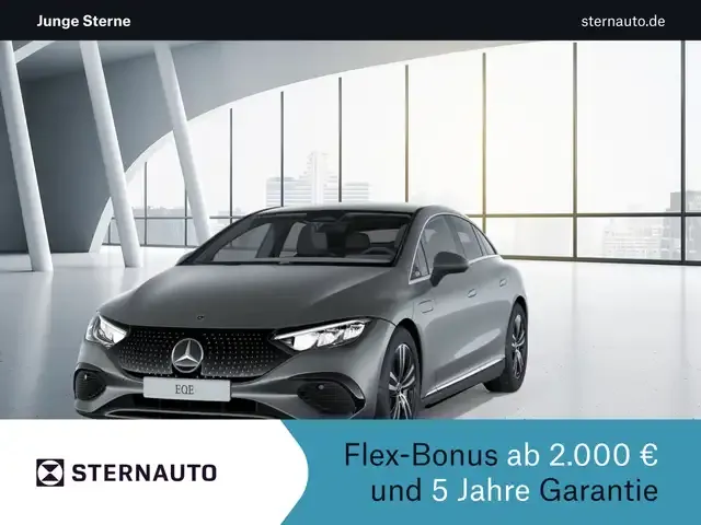 Mercedes-Benz EQE 300