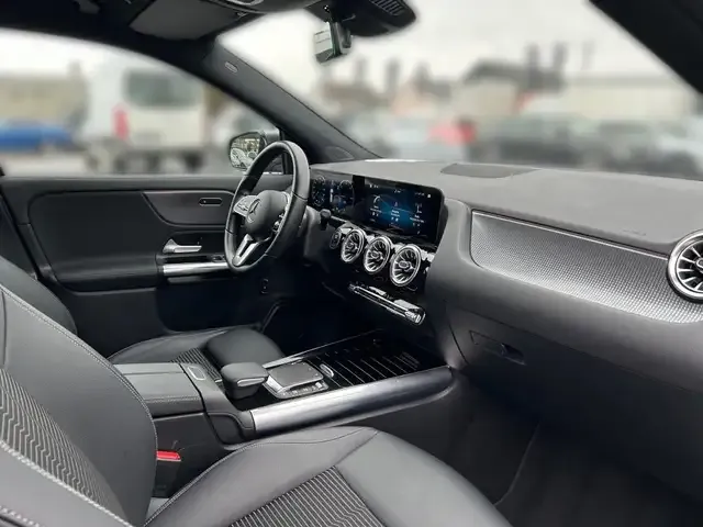 Mercedes-Benz EQA 250