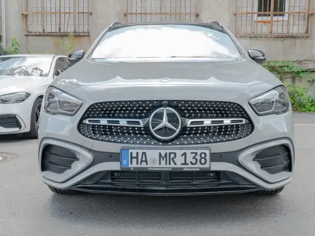 Mercedes-Benz GLA 250