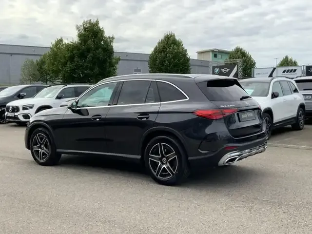 Mercedes-Benz GLC 220