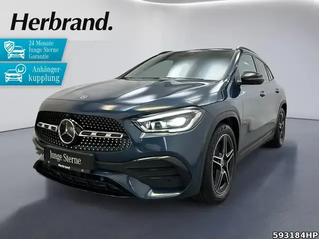 Mercedes-Benz GLA 220