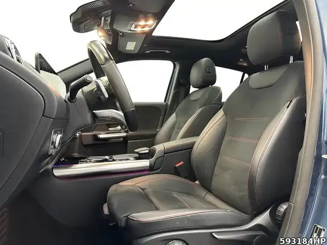 Mercedes-Benz GLA 220