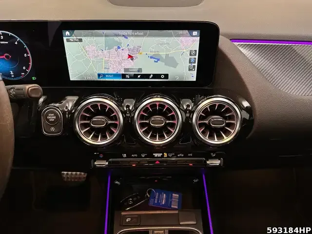 Mercedes-Benz GLA 220