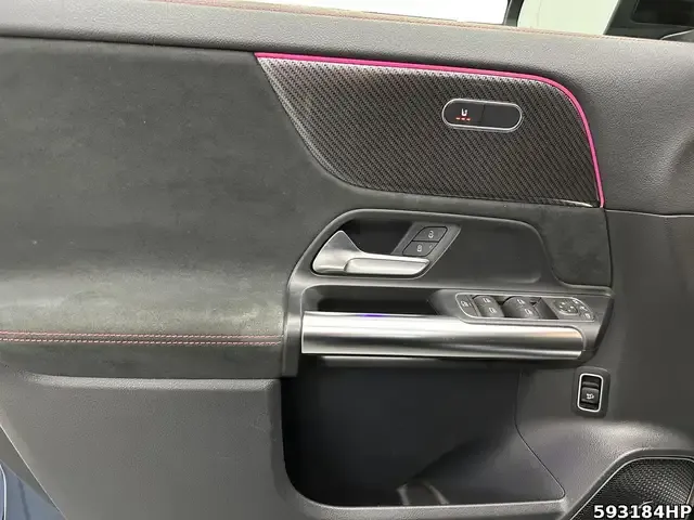 Mercedes-Benz GLA 220