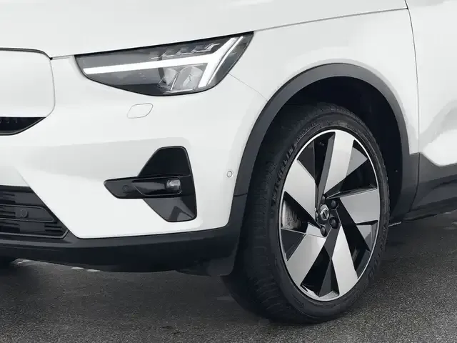 Volvo C40