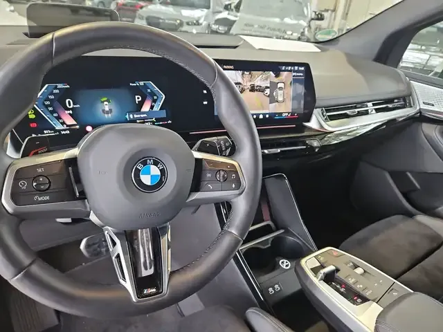 BMW 220
