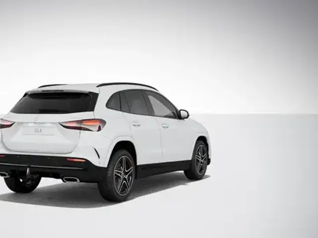 Mercedes-Benz GLA 220