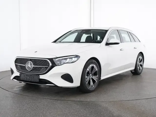Mercedes-Benz E 220