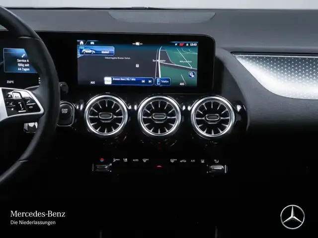 Mercedes-Benz EQA 300