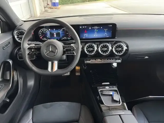 Mercedes-Benz A 250