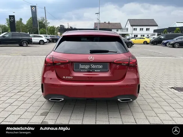 Mercedes-Benz A 200