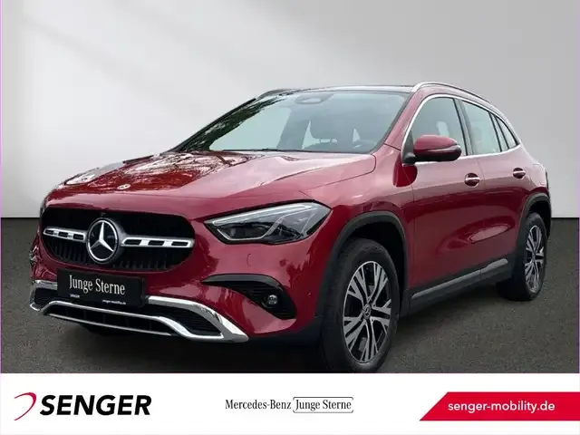 Mercedes-Benz GLA 200