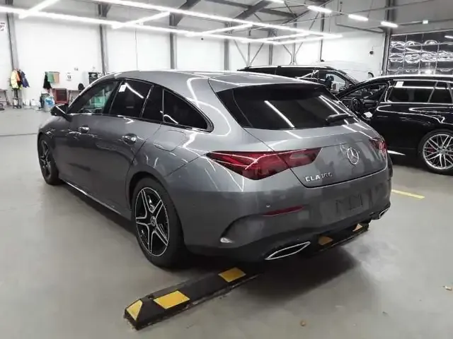 Mercedes-Benz CLA 180