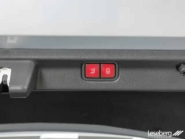 Mercedes-Benz EQE 53