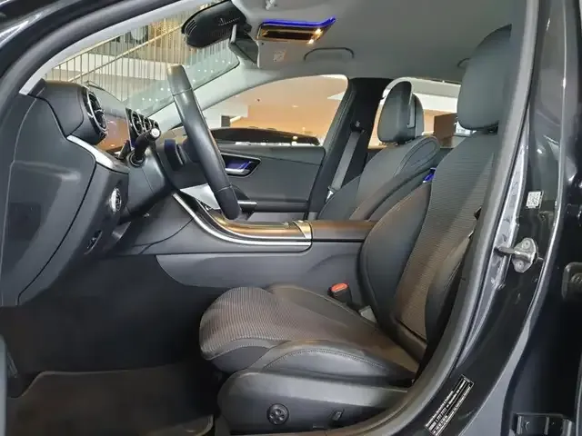 Mercedes-Benz C 200