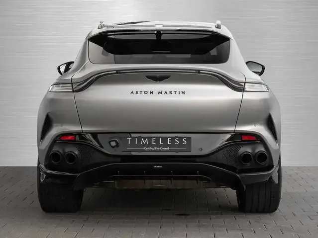 Aston Martin DBX