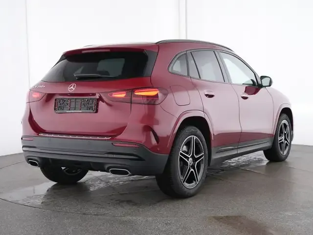 Mercedes-Benz GLA 250