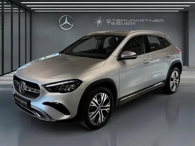 Mercedes-Benz GLA 180