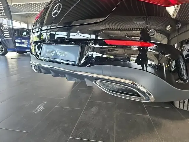 Mercedes-Benz CLA 180