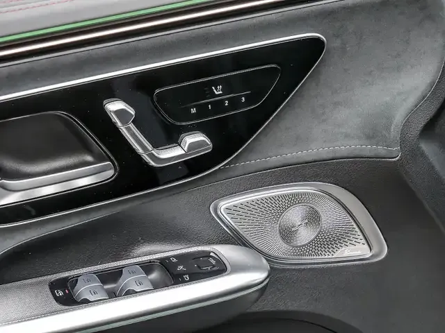 Mercedes-Benz EQE 300